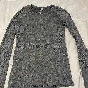 Lululemon’s Swiftly Tech Long Sleeve Shirt 2.0 race length.